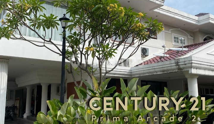 Rumah Mewah Posisi Hook Semi Furnished di Graha Hijau 2 - PR 13371 Rumah Mewah Posisi Hook Semi Furnished di Graha Hijau 2 - PR 13371