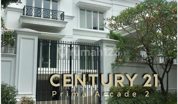 rumah mewah lokasi strategis ada swim pool di Pondok indah jakarta selatan - PR 11314 