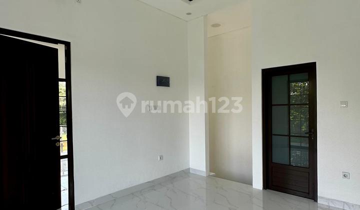 Rumah Brand New Siap Huni Kawasan Graha Raya Bintaro Dekat Tol 2