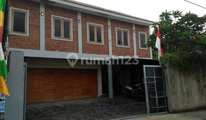 Rumah Mewah dengan Swimming Pool di Ciputat - PR 17272  2