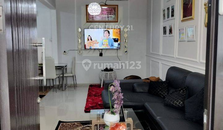 Dijual Rumah Cantik Fully Furnished Siap Huni SC8496 1