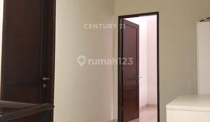 Dijual Rumah Cantik Dan Nyaman Siap Huni 7892 Oc 1