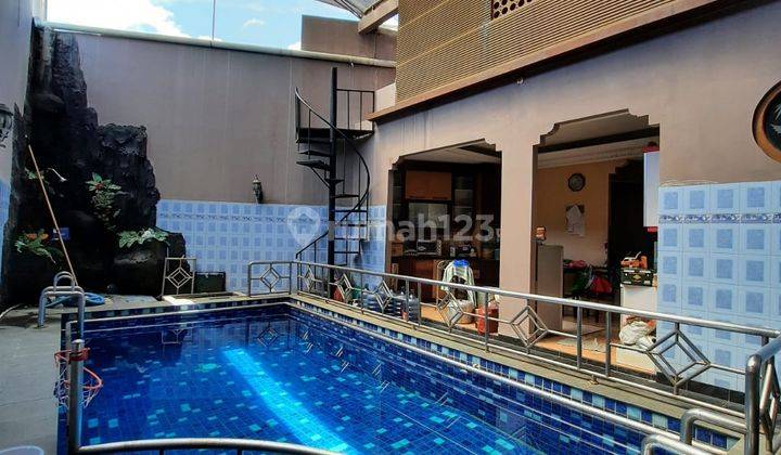 Rumah Ada Swimming Pool di Sektor 3 Bintaro Jaya 4 M 9261 Oc 1