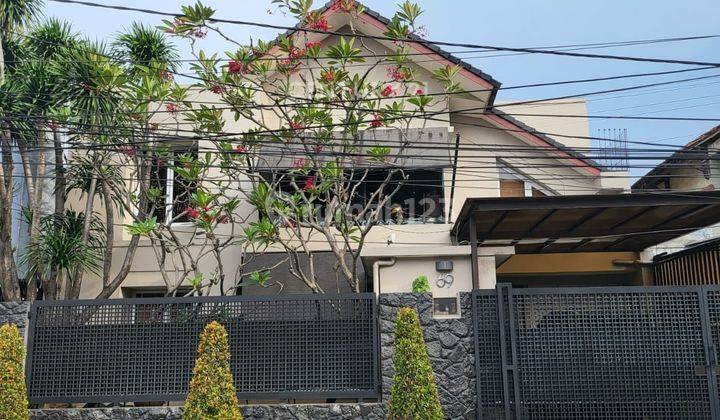 Rumah 2 Lantai Dijual Cepat Terawat Di Sektor 3 Bintaro 15303 Oc 1