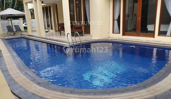  Rumah Tropis Ekslusif Ada Swim Pool Di Kemang 14736 Oc 1