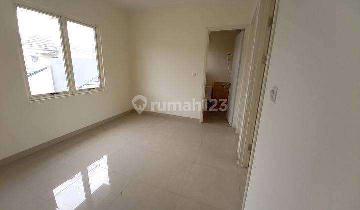 Disewakan Rumah Suvarna Sutera 2 Lantai 9x20 7