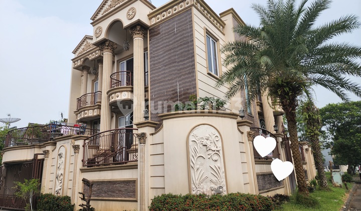 Jual rumah SHM American Classic 3 lantai di Citra Raya