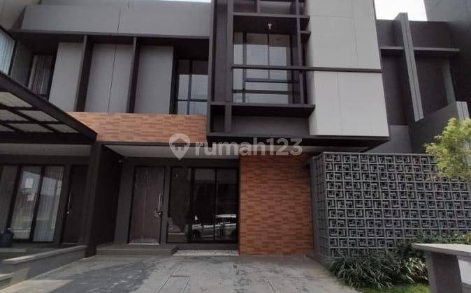 JUAL CEPAT !!! Rumah industrial di Suvarna Sutera 9x15 1