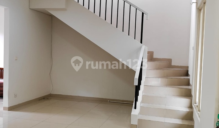 Termurah !! Jual Rumah Suvarna Padi 2 Lantai 9x20 2