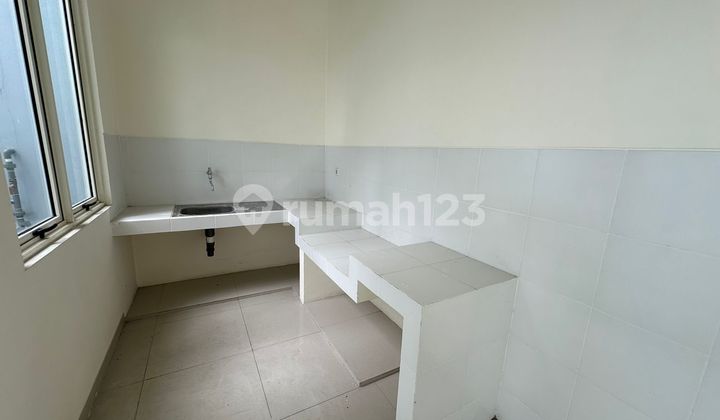 Selling at a Loss !!! 2-Story Suvarna Sutera House 8x16 2