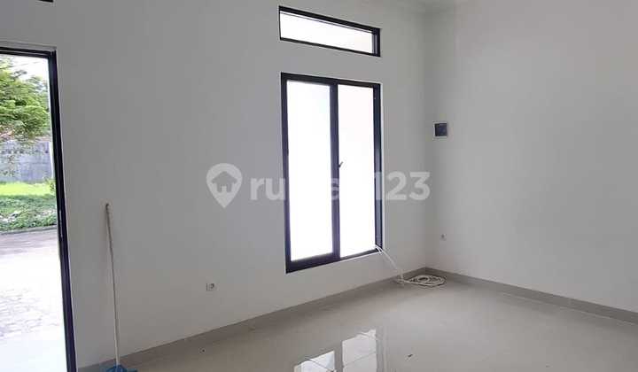 For Sale New Beautiful Ready-to-Occupy Citra Raya House Building 100m2
