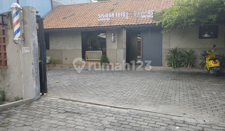 Dijual Untuk Tempat Usaha Dan Cluster. Lokasi Di Strategis 