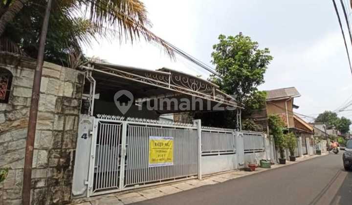 Nice House in Cawang, Need to Sell Quickly. 2