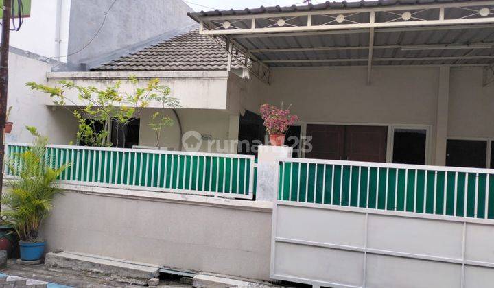 Rumah Surabaya Barat siap huni 1