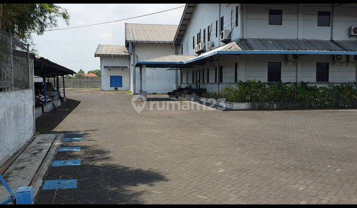 Tanah sdh urug & tembok keliling 6