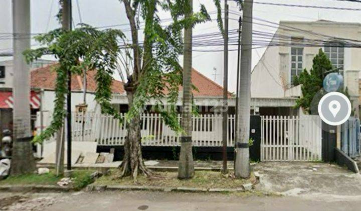 Rumah lama tengah kota samping jln raya 1