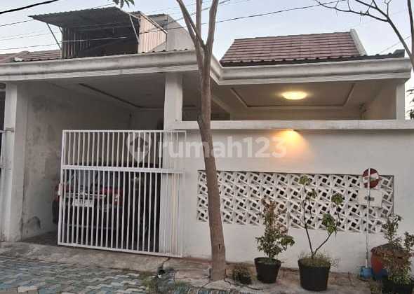 Rumah Dekat Exit Tol & Pusat Perbelanjaan