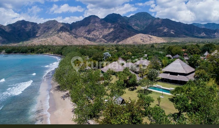 Hotel/ Resort Pinggir Pantai View Pulau Menjangan