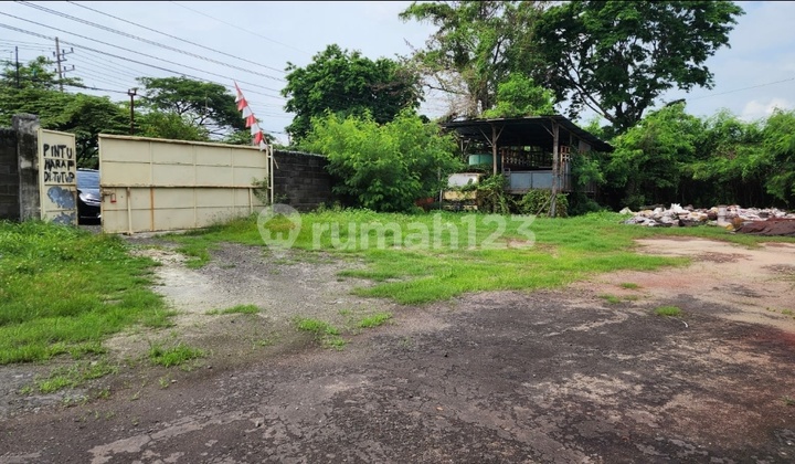 Gudang Dekat Akses Tol Klbm