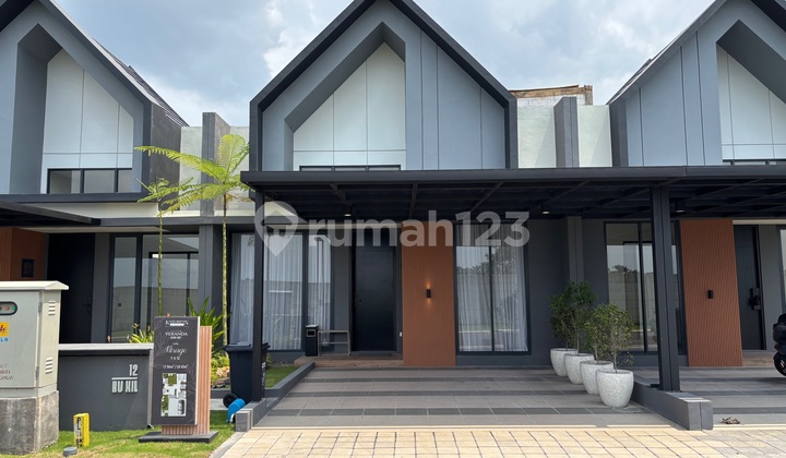 Rumah Mewah Full Furnished di Kahuripan Nirwana Sidoarjo Kota