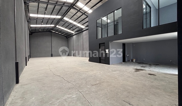 Gudang Baru Strategis di Jalan Propinsi Wonoayu