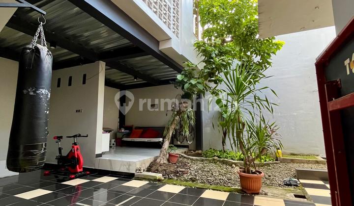 For Sale Magnificent 2-Story House In Tulung Agung 2