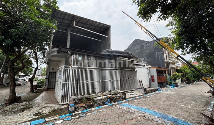 For Sale. Affordable 2-Story Commercial House