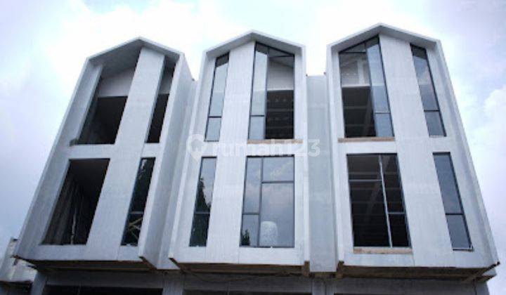 Ruko baru 3lt Brand New di Igusti Ngurah Rai, Bekasi 2