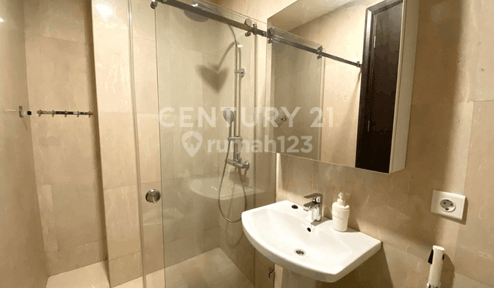 Apartemen Mewah Di Sudirman Suites Benhill, City View, Furnished  2