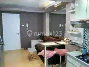 Comfortable Hook Unit Apartment at Green Palace Kalibata City, South Jakarta