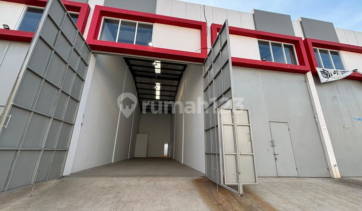 Gudang Strategis di Area Pergudangan Tambun Bekasi - LT 125 M², Tinggi 7-8 M Gudang Strategis di Area Pergudangan Tambun Bekasi - LT 125 M², Tinggi 7-8 M