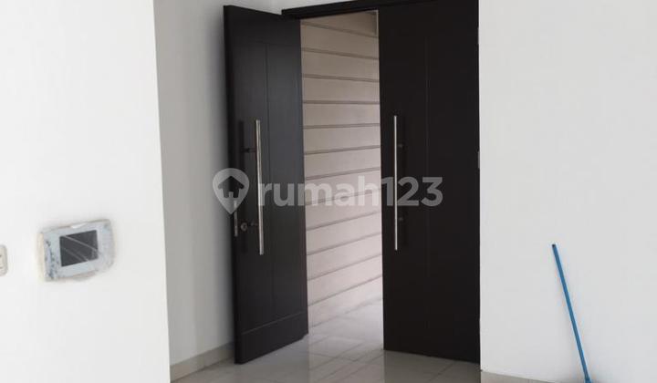 Disewa Rumah Modern Di Cluster Palm Spring Cakung Jakarta Timur Nyaman 2