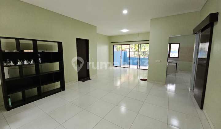 Rumah Minimalis Siap Huni di Cluster Cassia Jgc - LT 149 M², Dapur + Kitchen Set