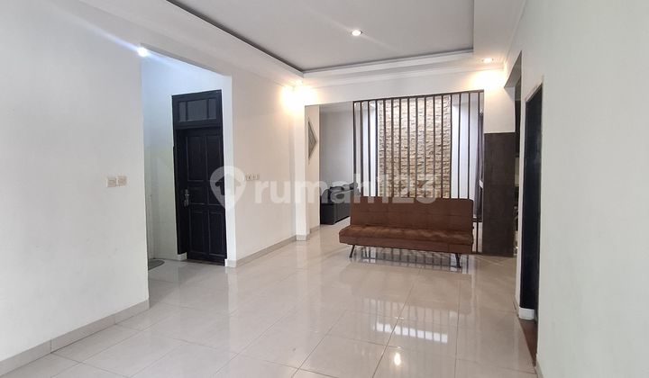Dijual Rumah Rapih Cantik di Harapan Indah, Bekasi 2