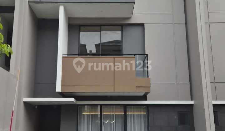 Beautiful 3-Story House in Asya Jcc Cakung - Furnished, Full Renovation, Negotiable Price!