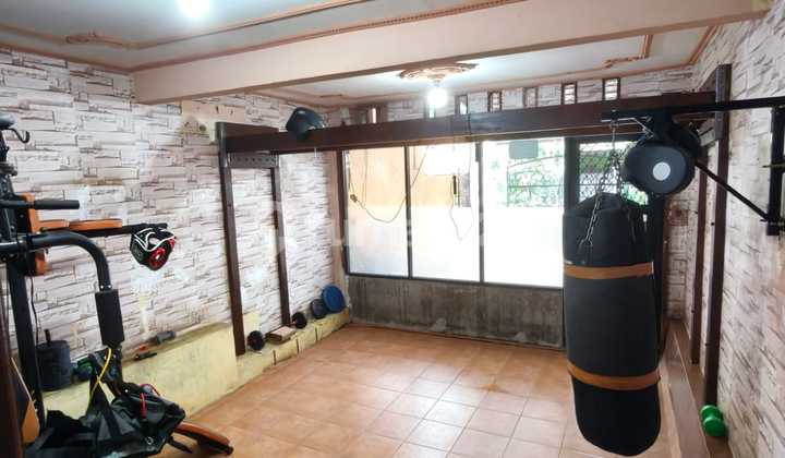 Rumah Besar 2,5 Lantai Marunda Cilincing - 6+1 KT, SHM, Carport 3 Mobil! 2