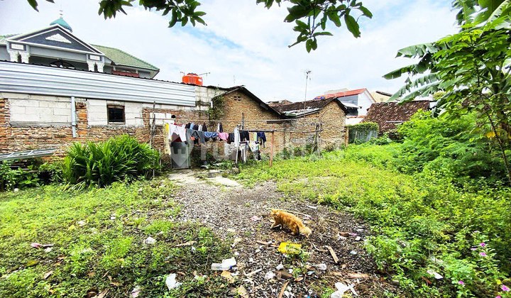 Tanah Pekarangan Belakang Singosaren Plaza 565.0 M²