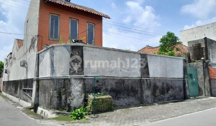 Rumah Desain Etnik Full Furnish Dekat Kampus Ums