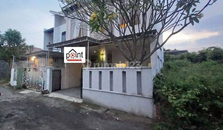 Rumah Mewah 2 Lantai Lahan Luas 193m2 Di Perumahan Gentan 1