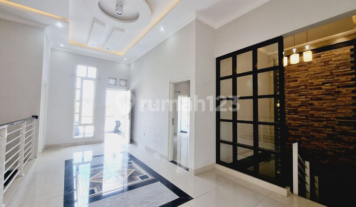 Rumah Mewah Lokasi Strategis di Banyuagung Banjarsari Solo 2