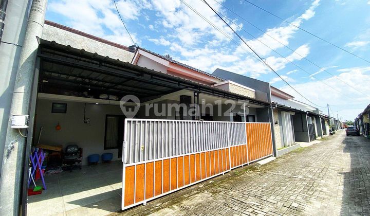 Rumah Cantik di Perumahan Cluster Gedongan Colomadu 2