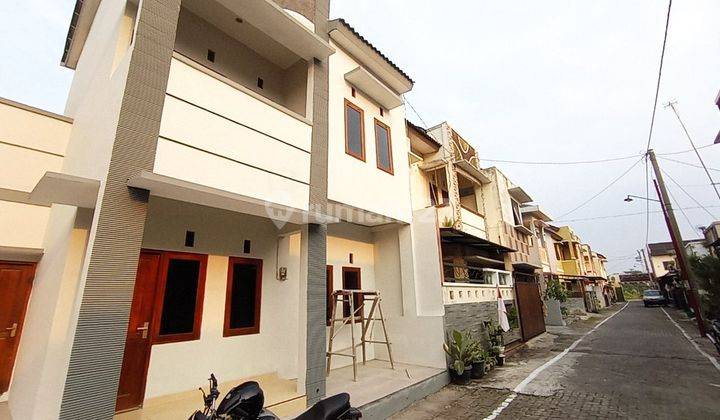 Rumah second di perumahan cluster Purbayan gentan 2 Lantai   1