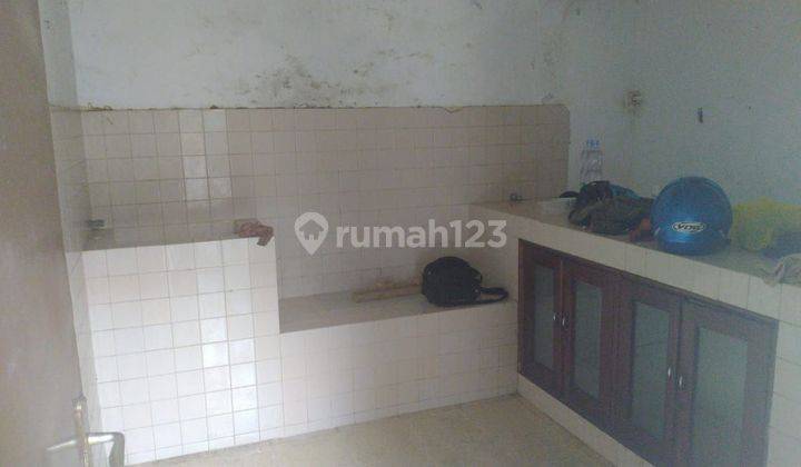 Rumah luas harga murah di Laweyan purwosari hadap Selatan  5