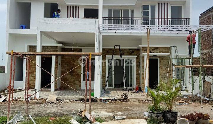 Rumah mewah di perumahan cluster 2 Lantai di Kudu solo baru  2