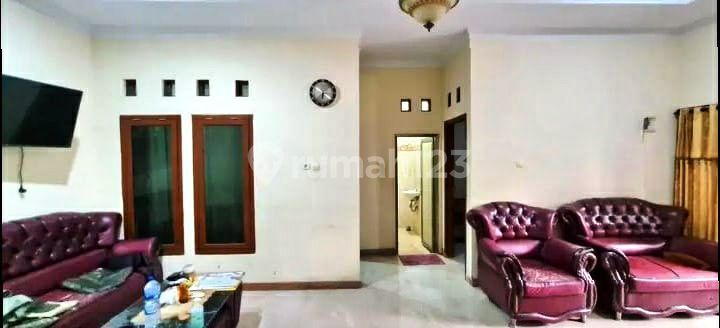 Rumah mewah  2 Lantai di Baturan fajar indah Bagus 5