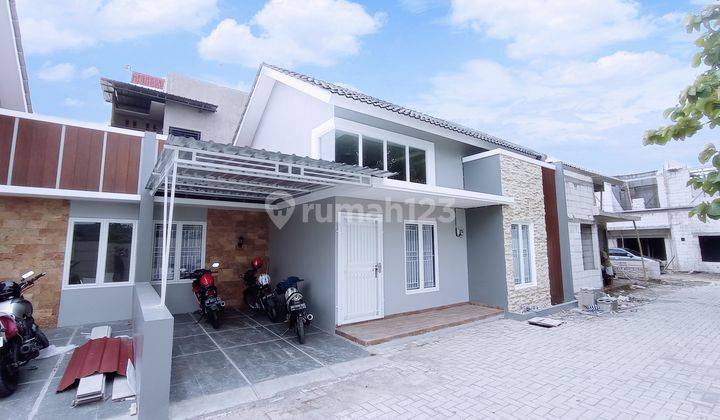 Rumah cantik di kawasan berkembang mojosongo 4