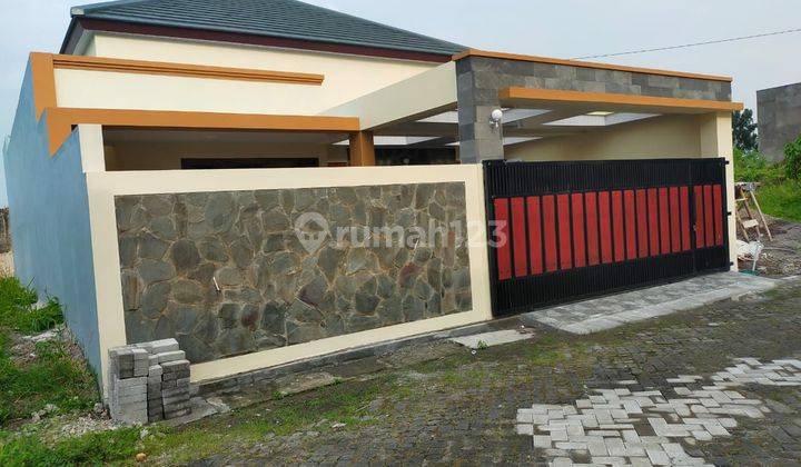 Rumah mewah 2 Lantai di Gedongan colomadu kawasan perumahan 2