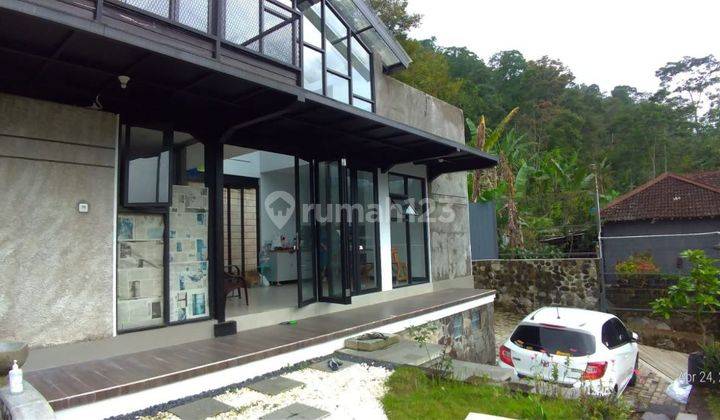 Rumah villa di lokasi wisata kemuning tawangmangu Ngargoyoso 1