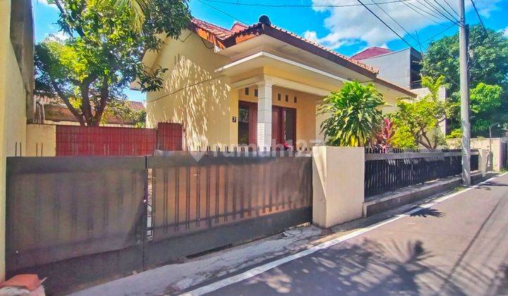 Rumah cantik strategis di jajar Laweyan Solo kota 1