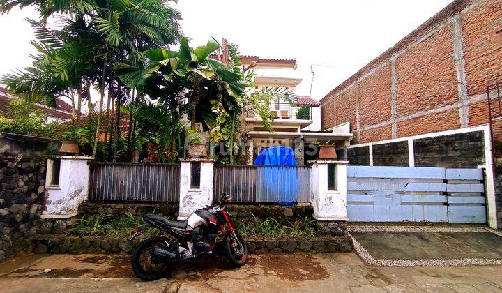 Rumah mewah di Baron panularan solo kota 2 Lantai murah 2